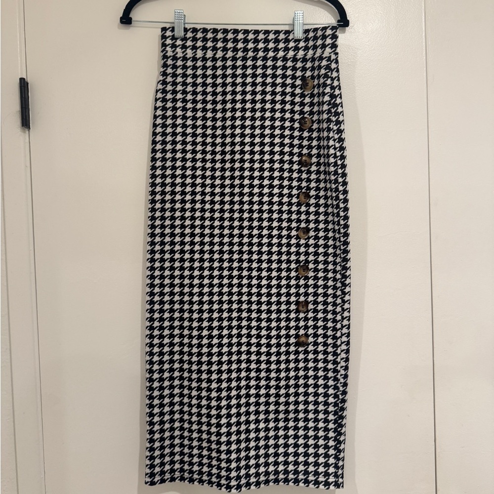 SHEIN Black & White Houndstooth Midi Pencil Skirt (Size S / US 4)